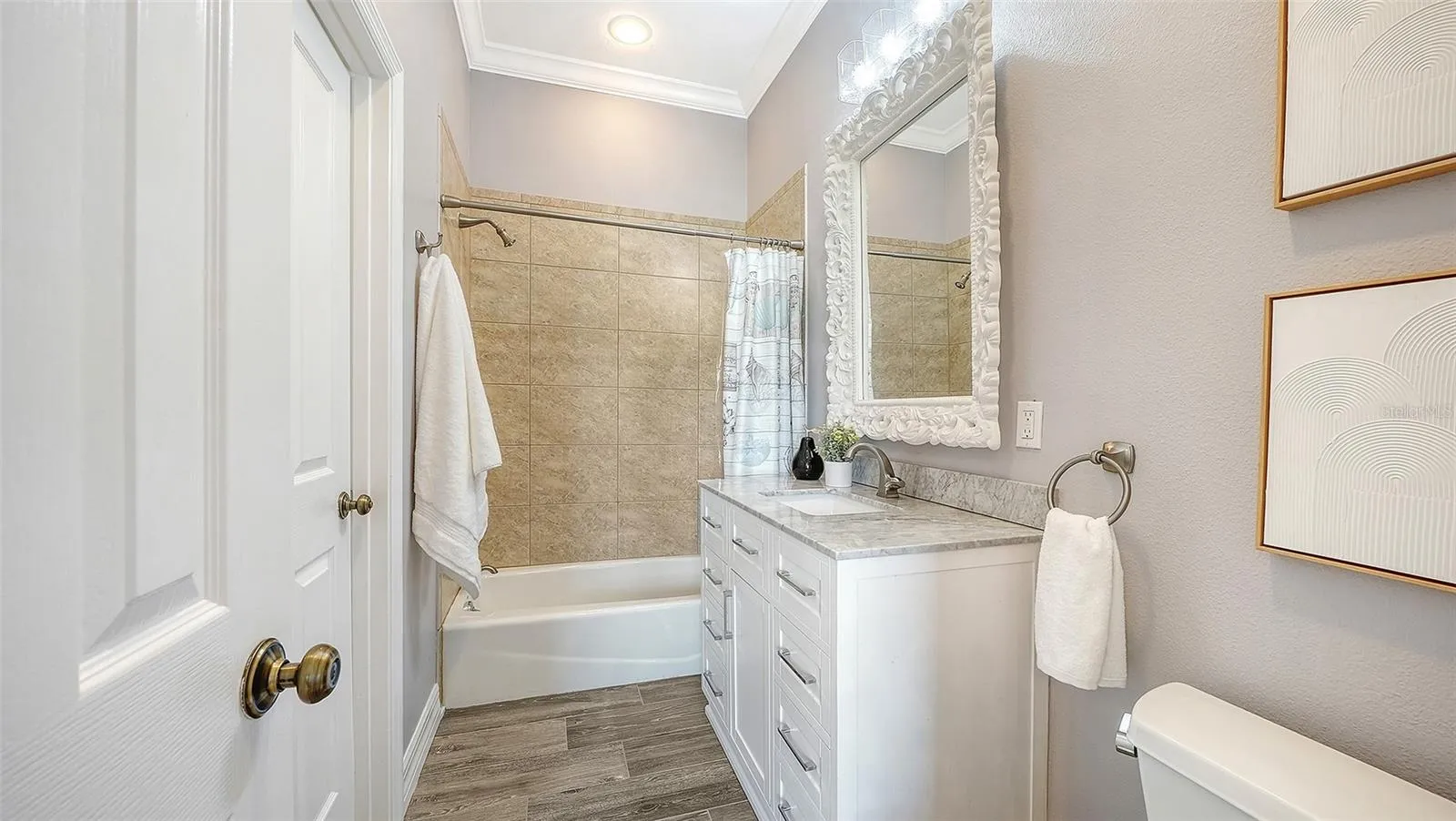 560 CHIPPING LN, photo 15