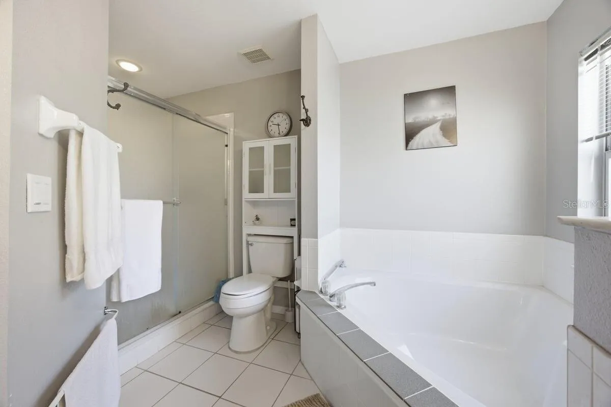 566 MONTANA AVE, photo 16