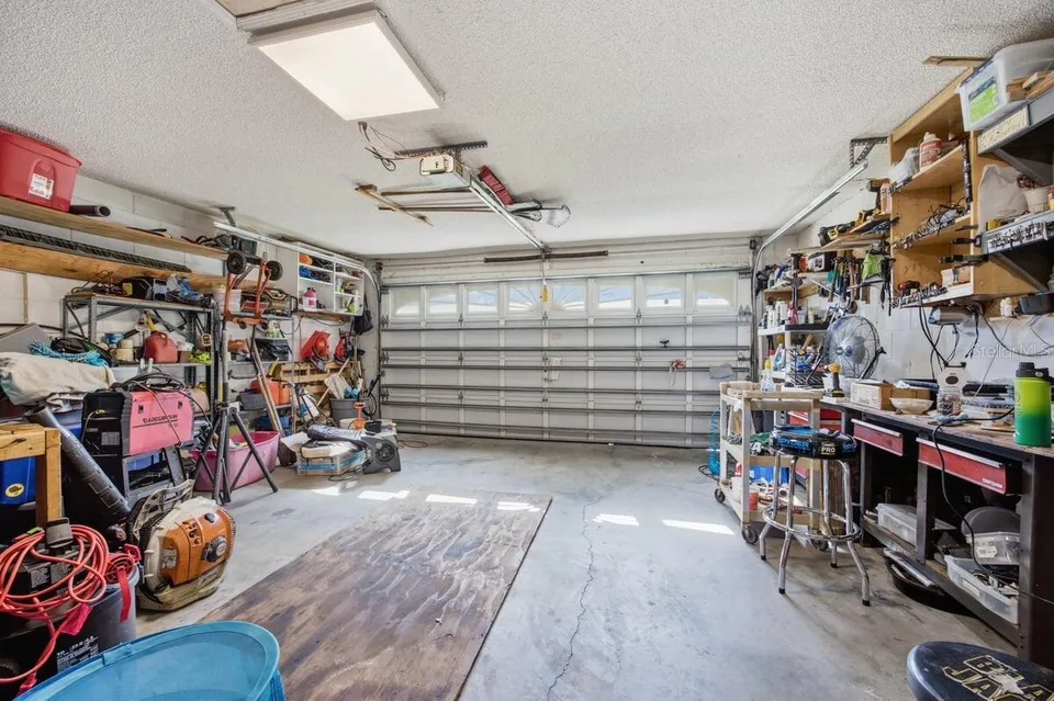566 MONTANA AVE, photo 27