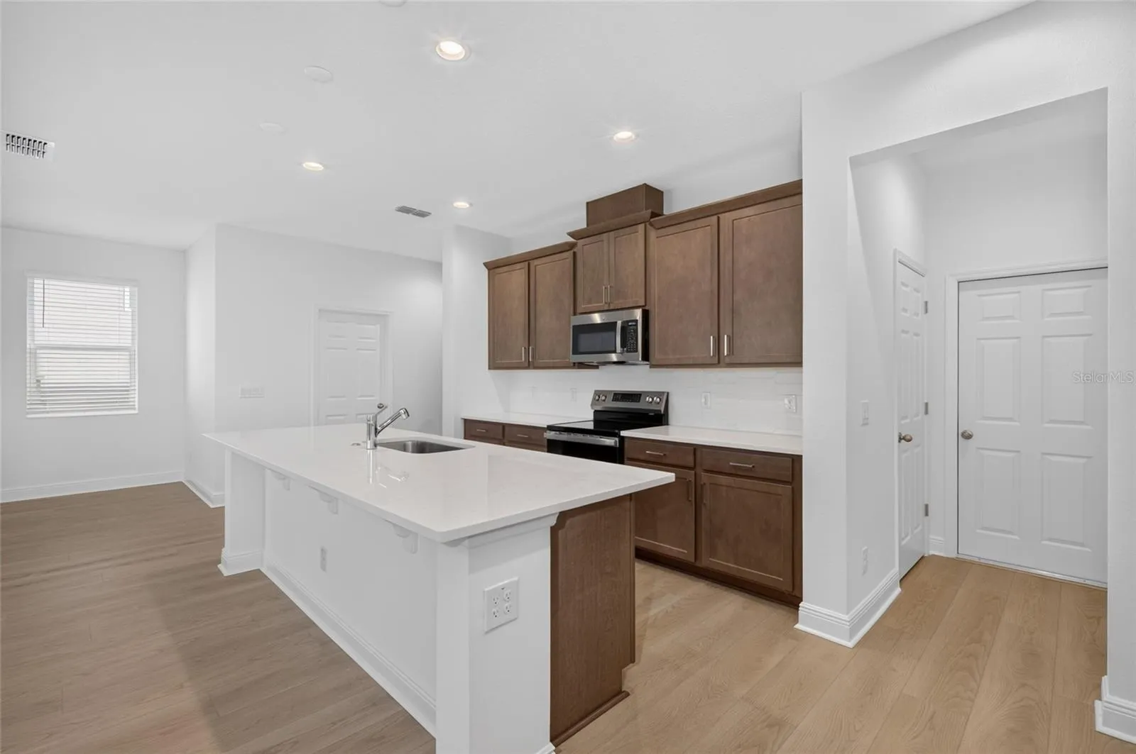 7501 CATANIA LOOP, photo 11