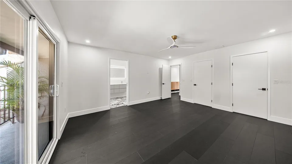 164 E DAVIS BLVD, photo 20