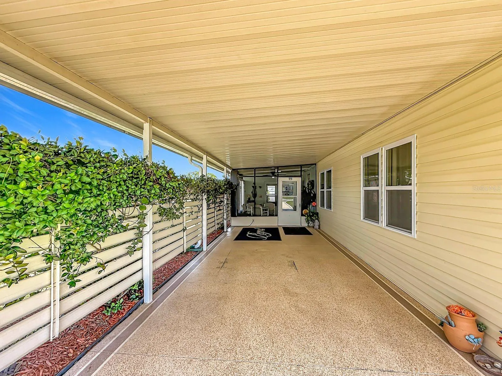 1561 APACHE CIR, photo 6