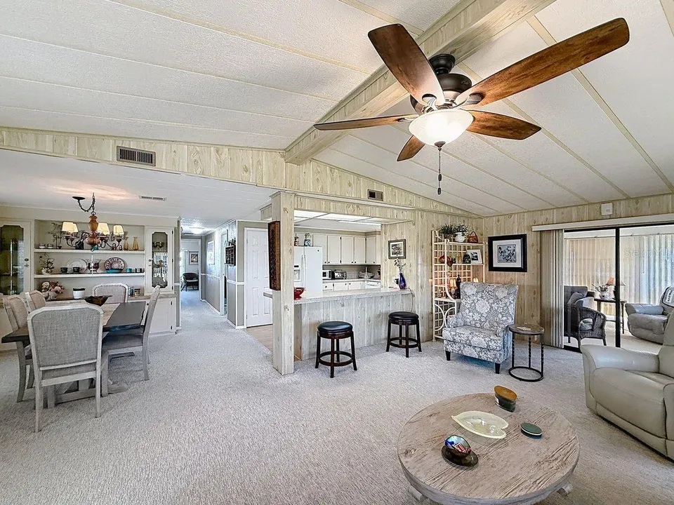 1561 APACHE CIR, photo 13