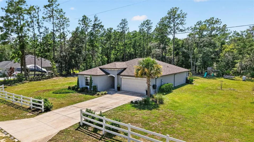 5684 SW 136TH AVE, photo 3
