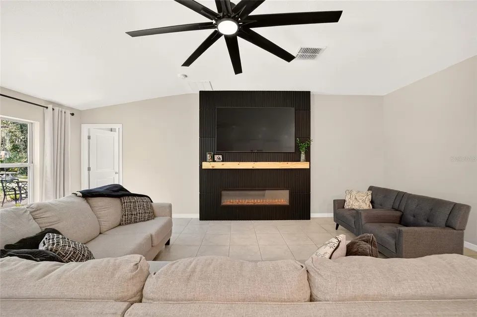 5684 SW 136TH AVE, photo 33