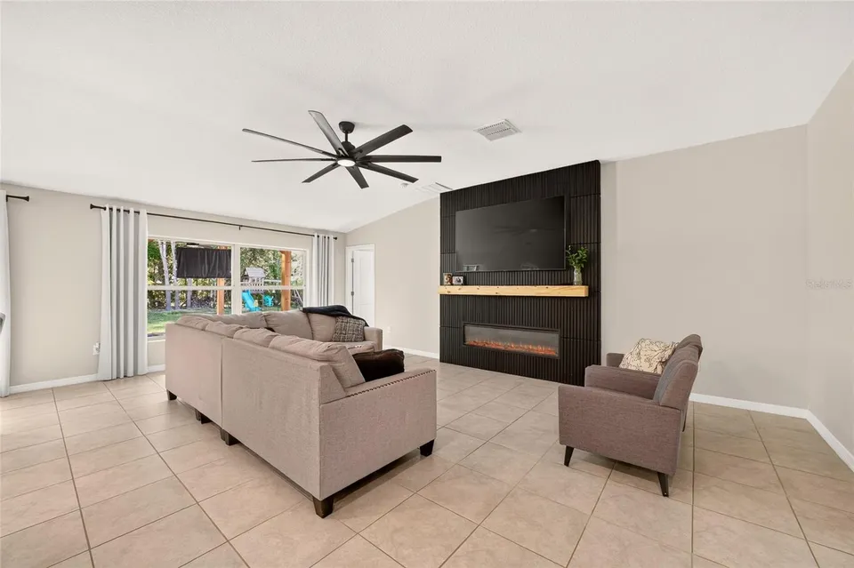 5684 SW 136TH AVE, photo 34