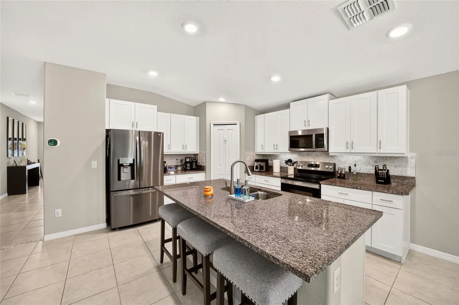 5684 SW 136TH AVE, photo 43