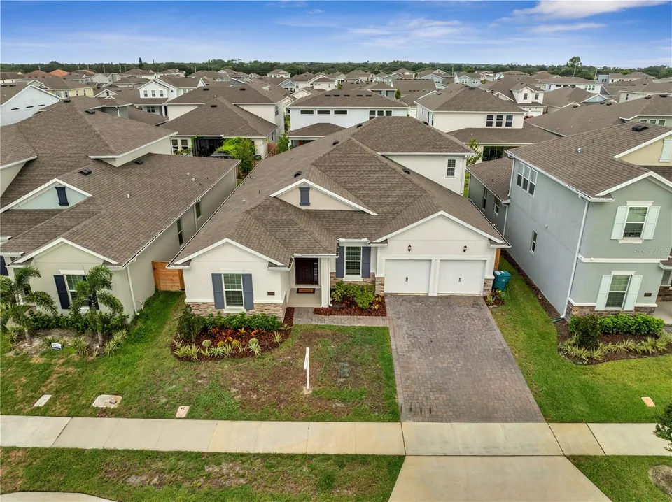 19062 BLUELEAF ST, photo 4