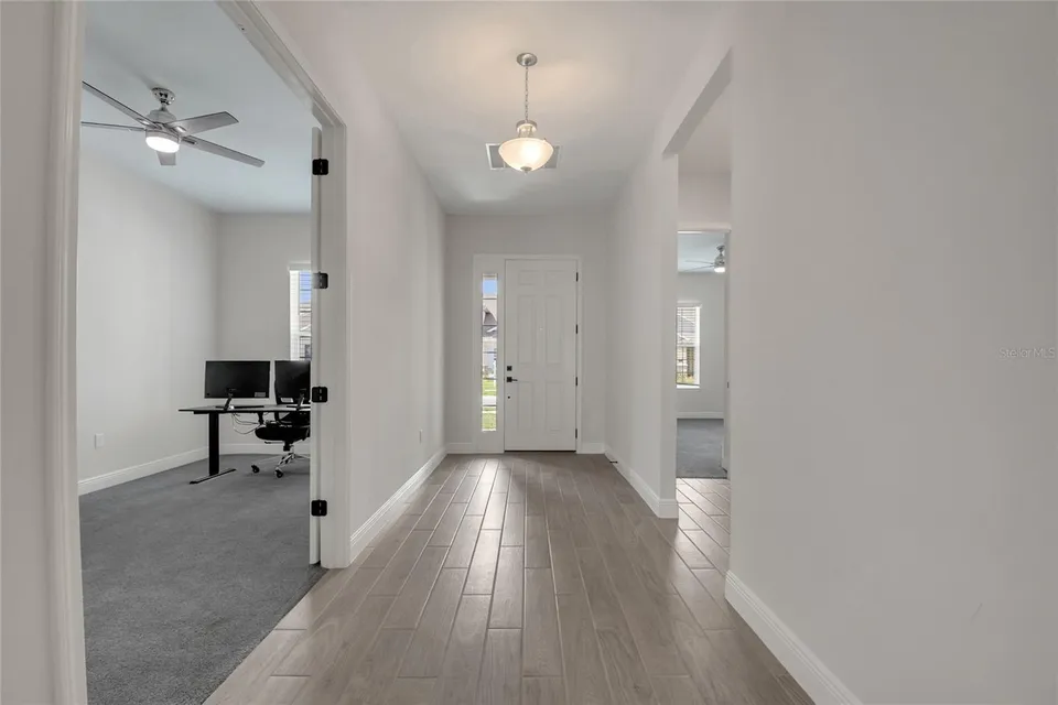 19062 BLUELEAF ST, photo 25