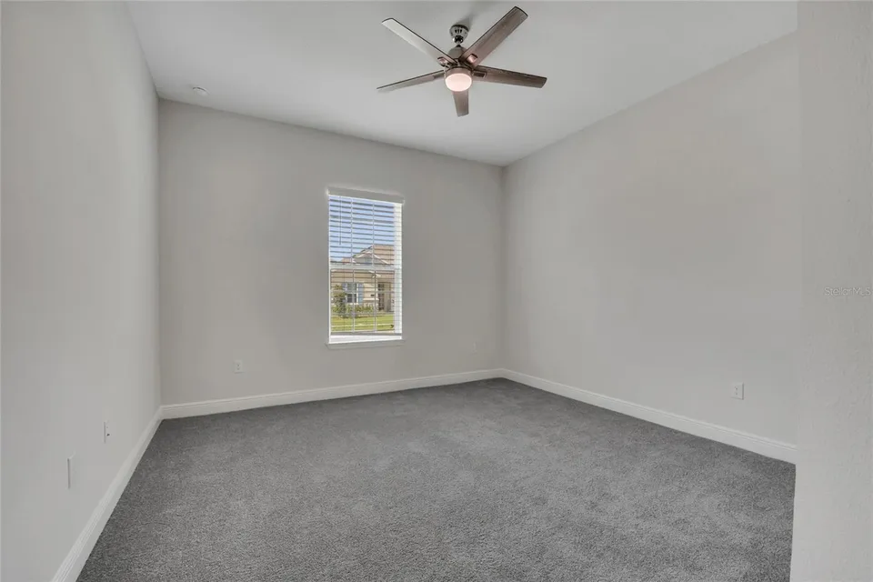 19062 BLUELEAF ST, photo 33