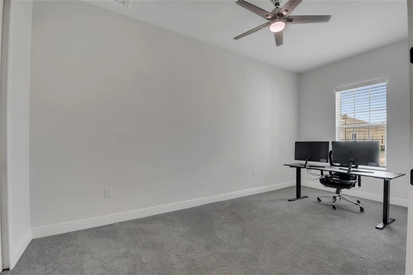 19062 BLUELEAF ST, photo 36