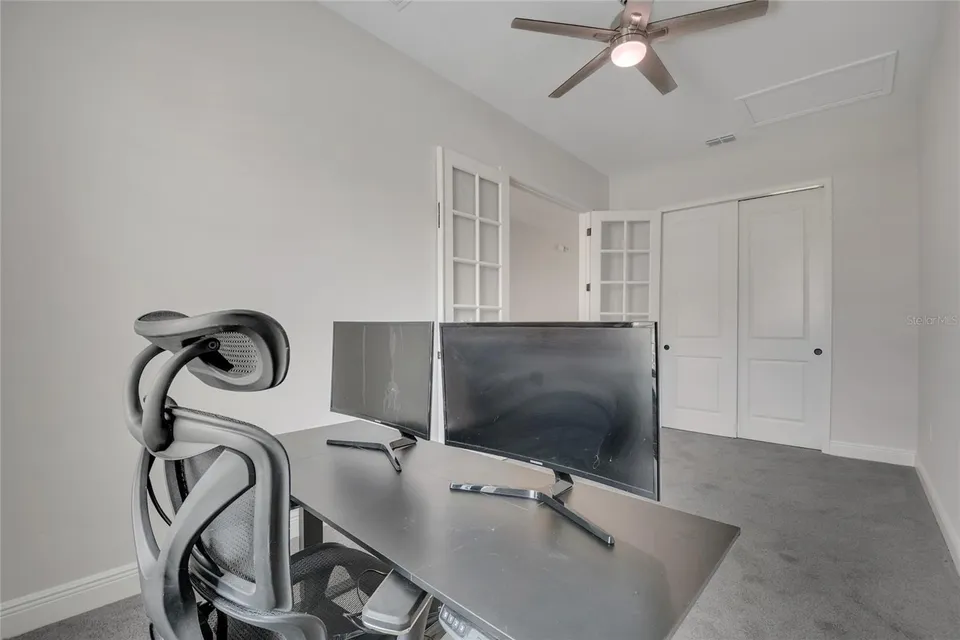 19062 BLUELEAF ST, photo 37