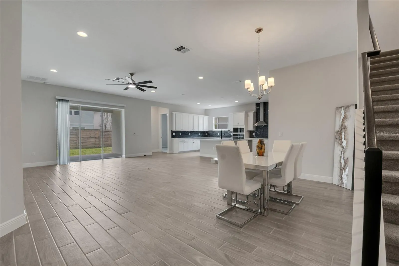 19062 BLUELEAF ST, photo 40