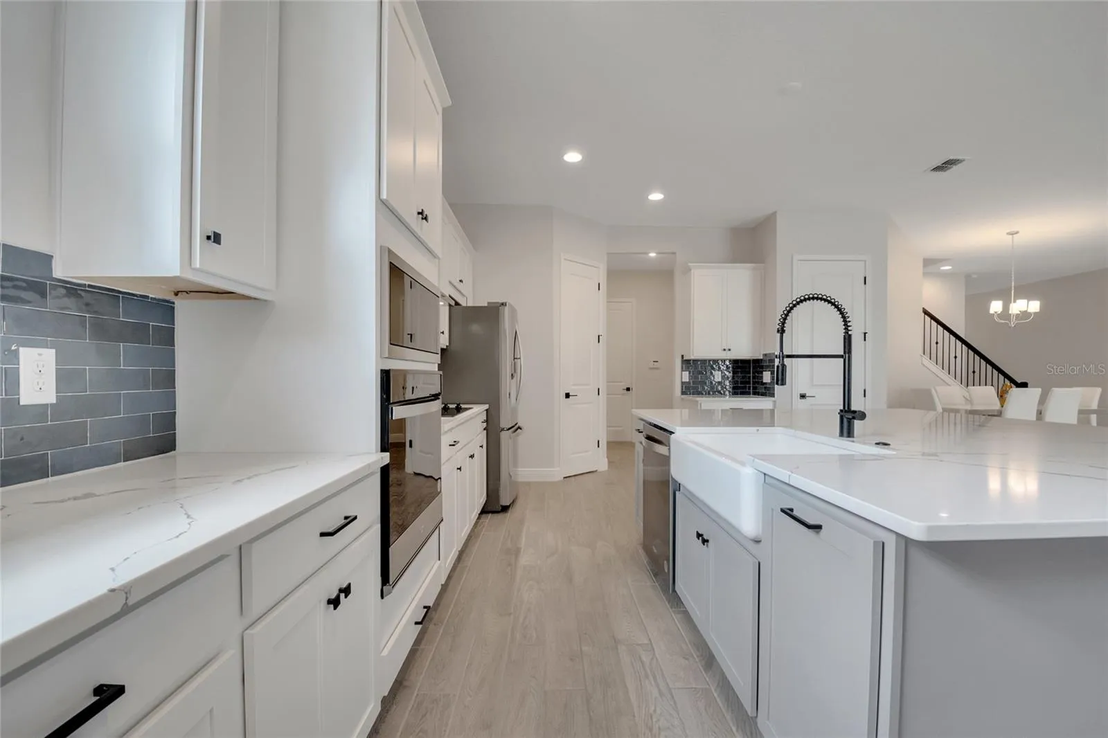 19062 BLUELEAF ST, photo 46