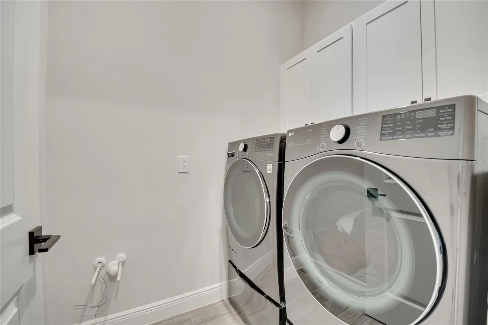 19062 BLUELEAF ST, photo 52