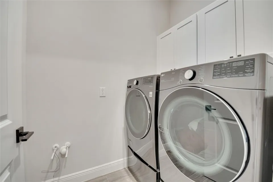 19062 BLUELEAF ST, photo 52