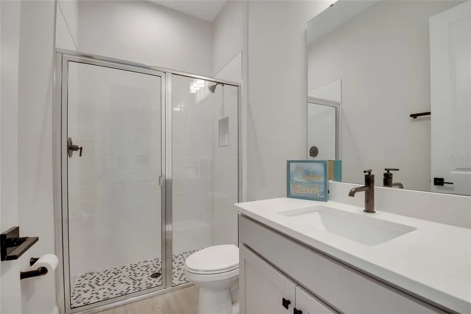19062 BLUELEAF ST, photo 55