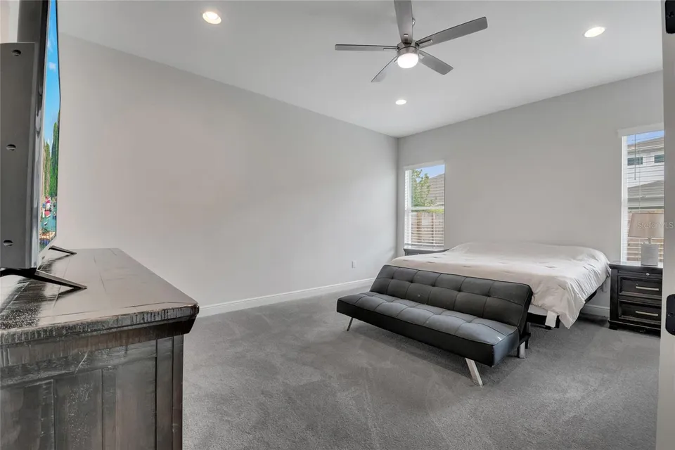 19062 BLUELEAF ST, photo 58