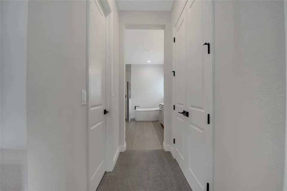 19062 BLUELEAF ST, photo 60