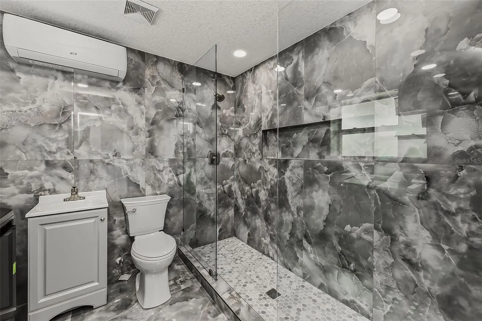 2425 BAYWOOD DR E, photo 26