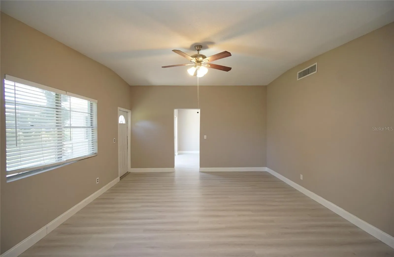 3519 W PRICE AVE, photo 9