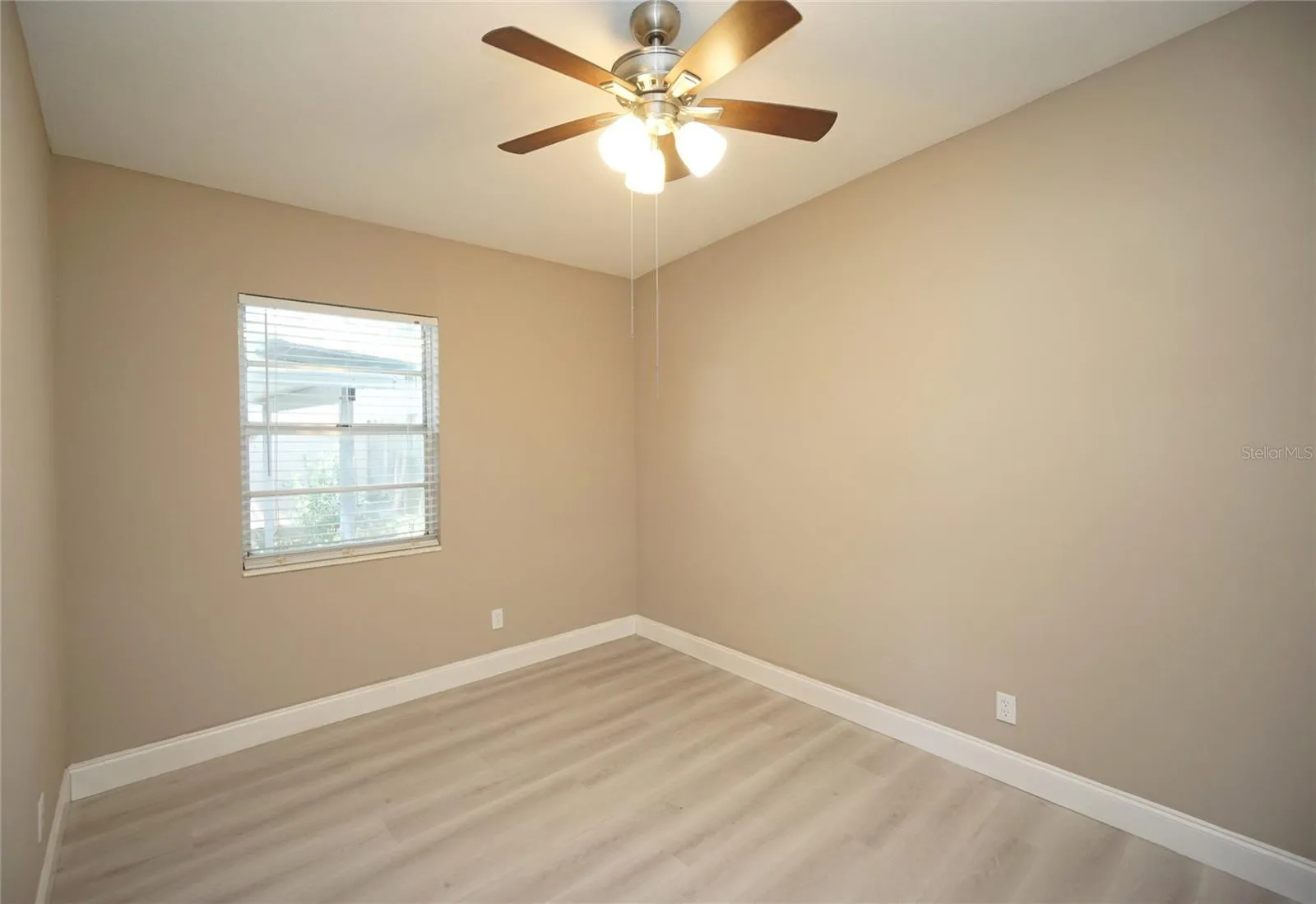 3519 W PRICE AVE, photo 19