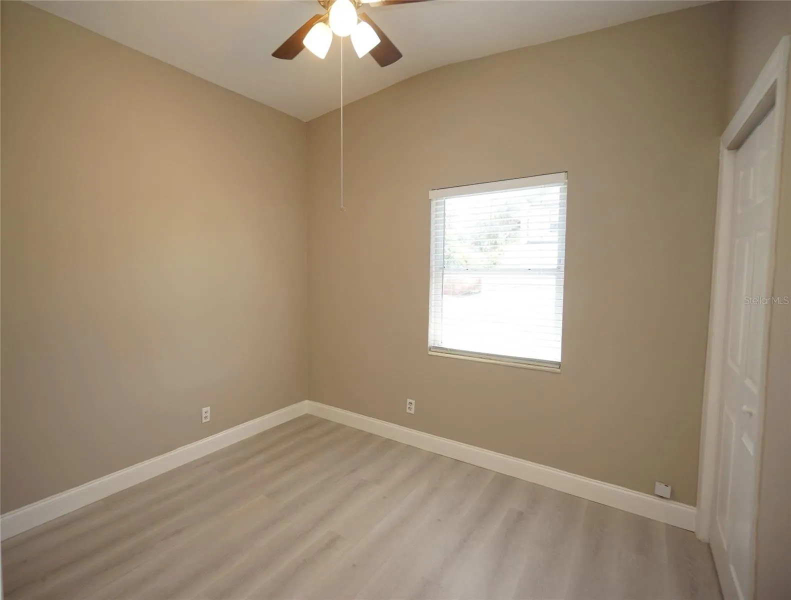 3519 W PRICE AVE, photo 21