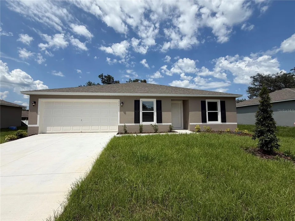 111 SPARROW CT, photo 1