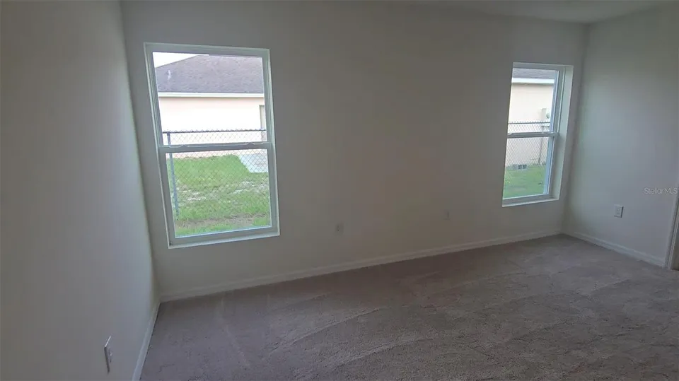 541 LAKEVIEW CT, photo 8