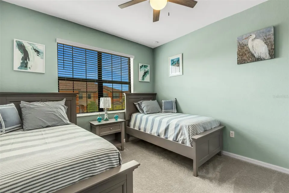 20450 LAGENTE CIR, photo 32
