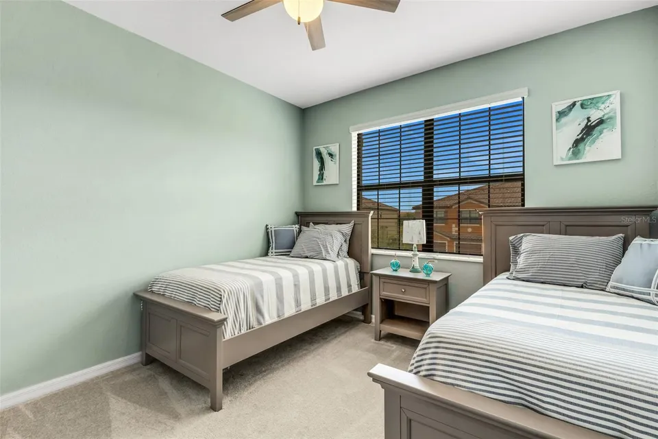 20450 LAGENTE CIR, photo 33