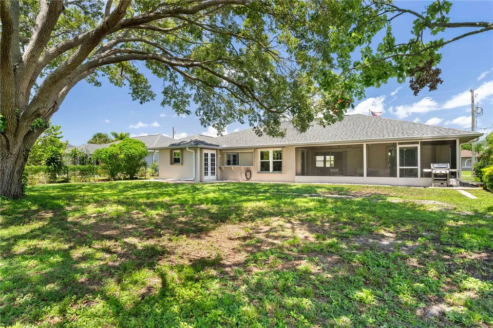 313 GOLD TREE, photo 13