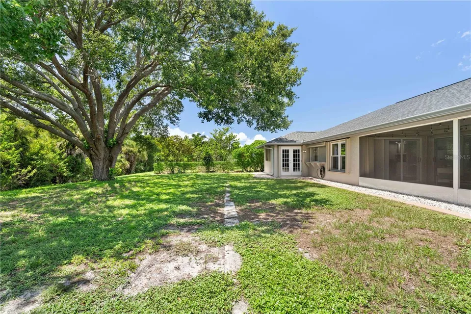 313 GOLD TREE, photo 42
