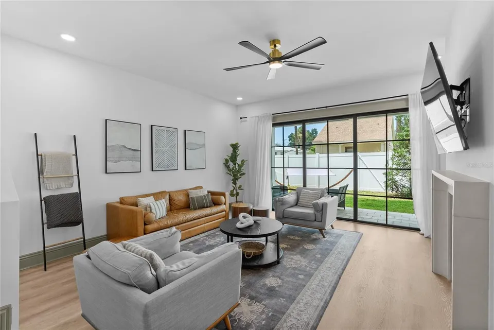 417 W ROSS AVE #2, photo 7