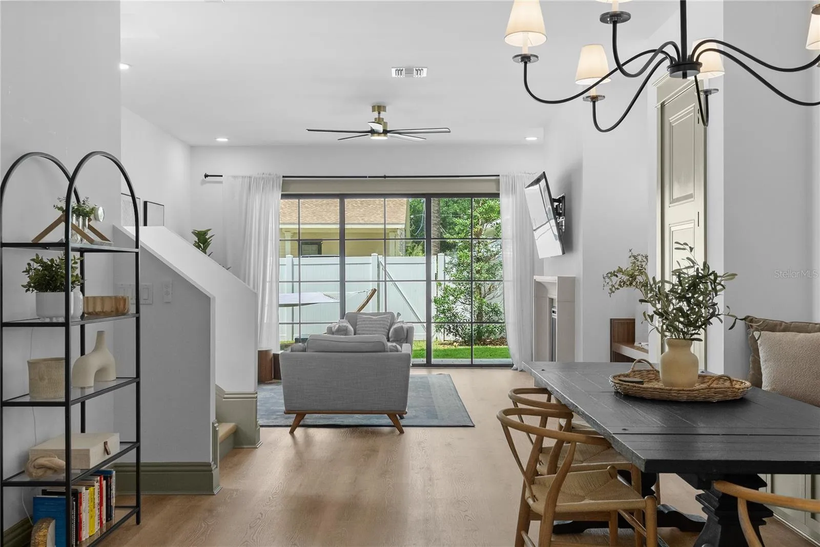 417 W ROSS AVE #2, photo 14