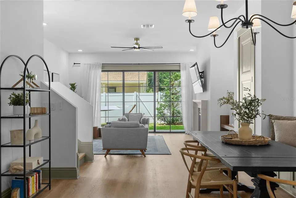 417 W ROSS AVE #2, photo 14