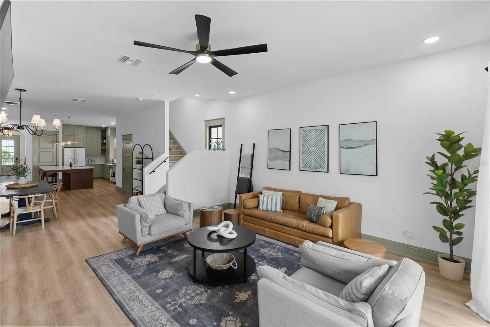 417 W ROSS AVE #2, photo 16