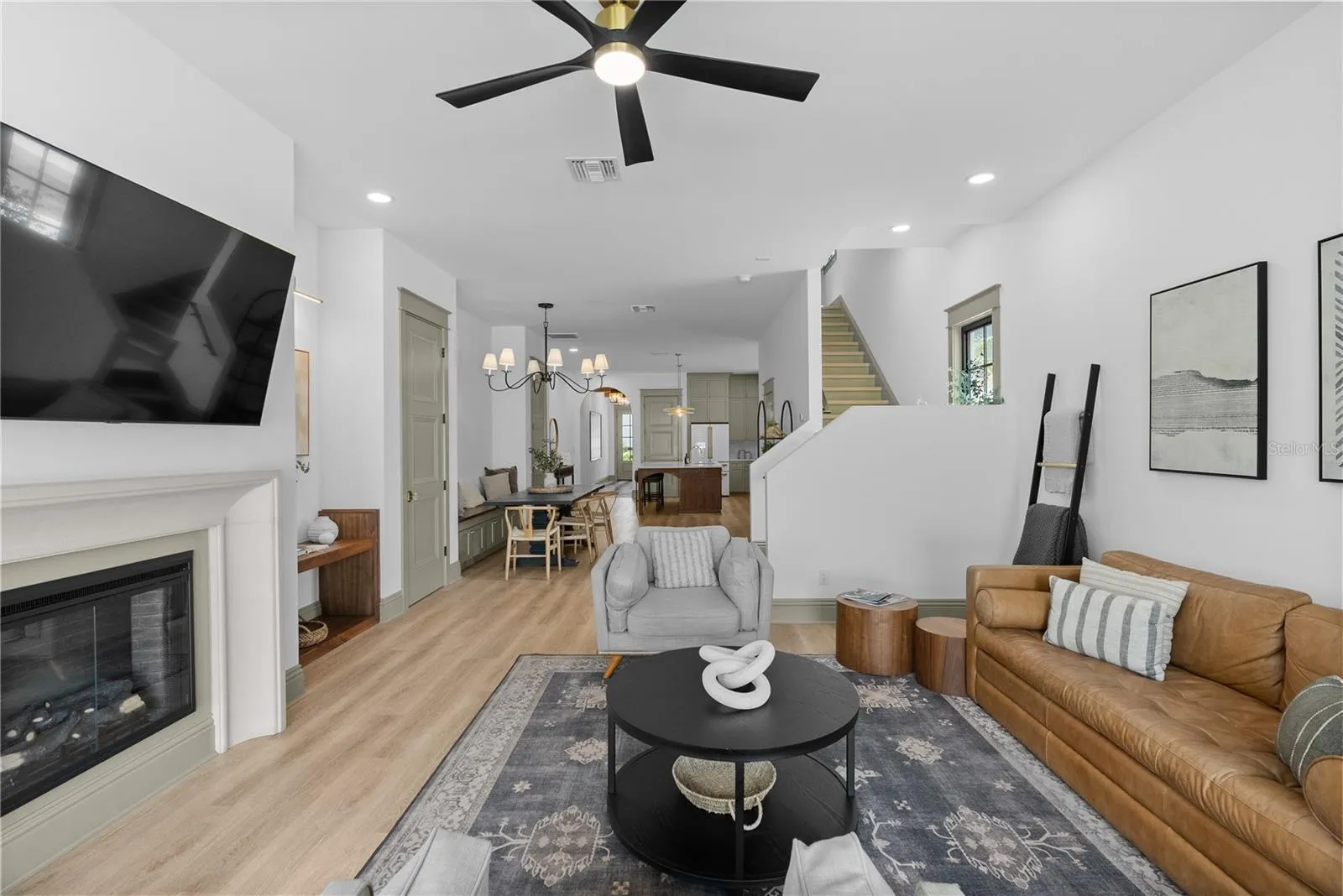 417 W ROSS AVE #2, photo 18