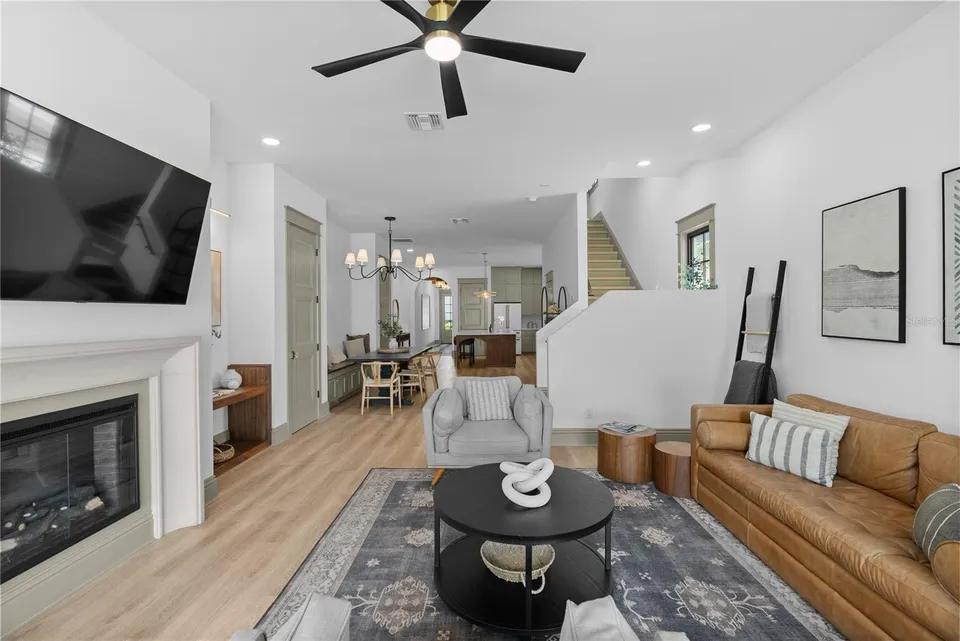 417 W ROSS AVE #2, photo 18