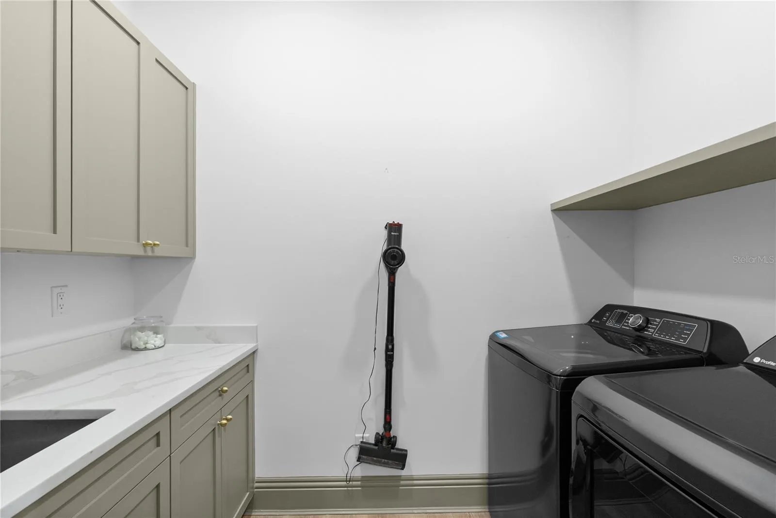 417 W ROSS AVE #2, photo 25