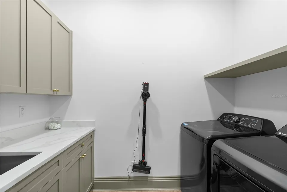 417 W ROSS AVE #2, photo 25