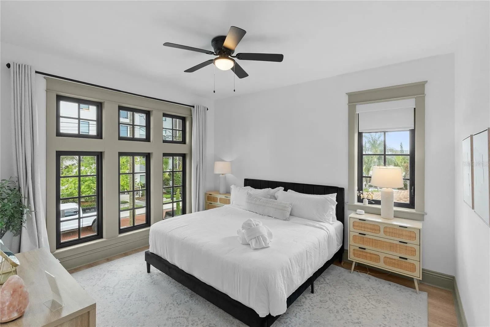 417 W ROSS AVE #2, photo 29