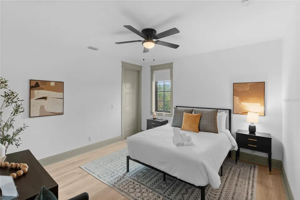 417 W ROSS AVE #2, photo 33