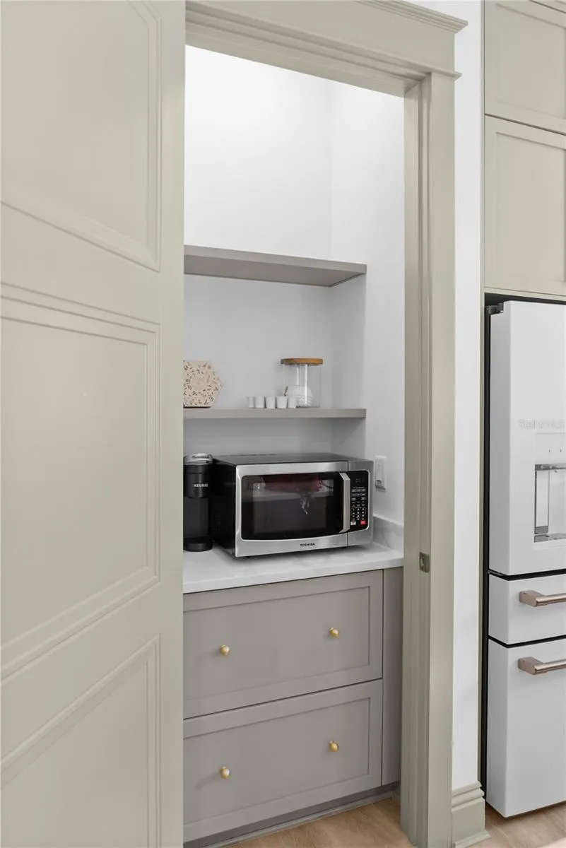 417 W ROSS AVE #2, photo 46