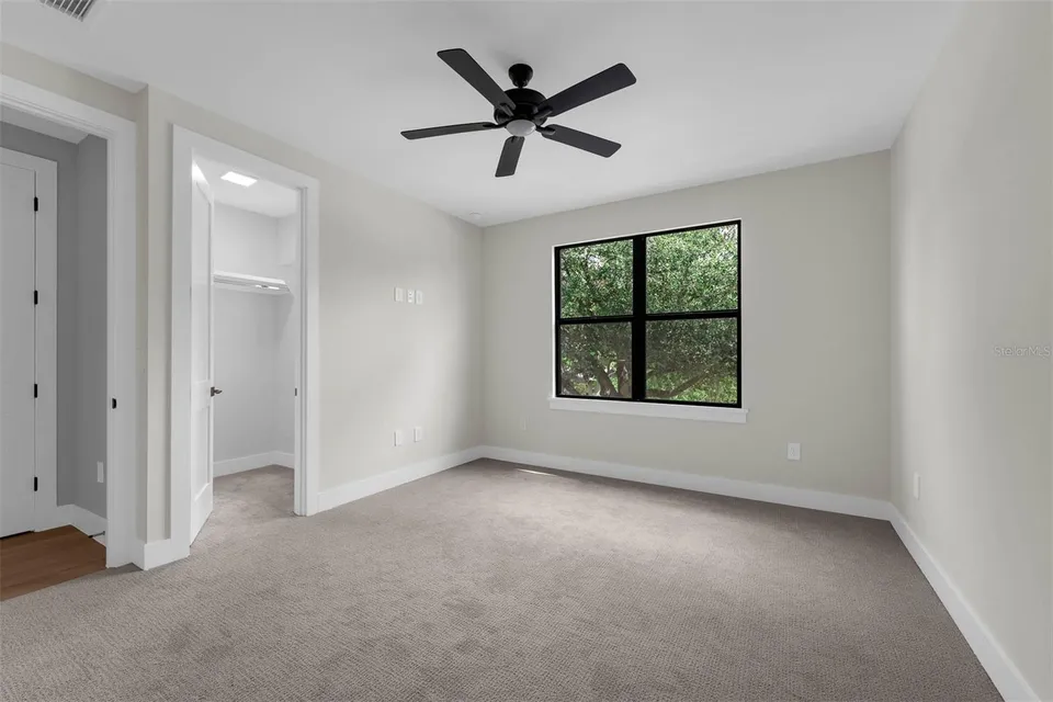 1526 MILLER AVE, photo 17