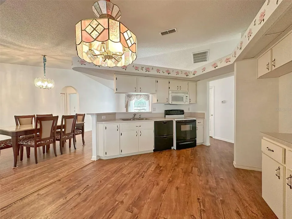 8421 PEORIA ST, photo 10
