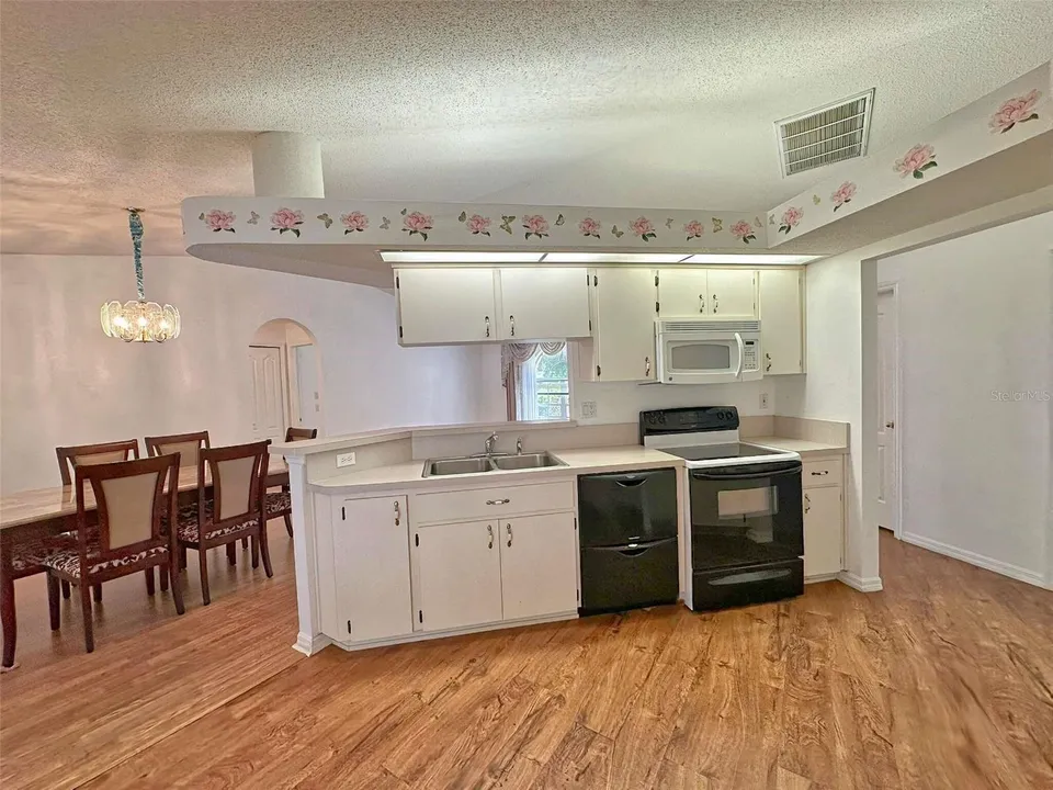8421 PEORIA ST, photo 13