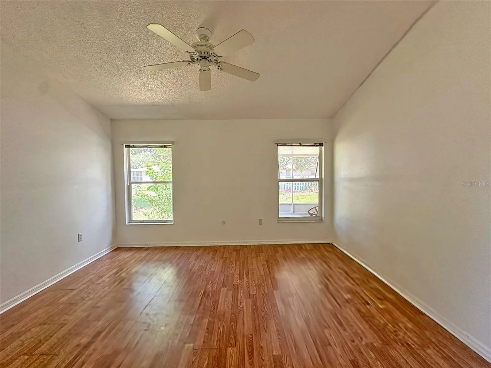 8421 PEORIA ST, photo 23