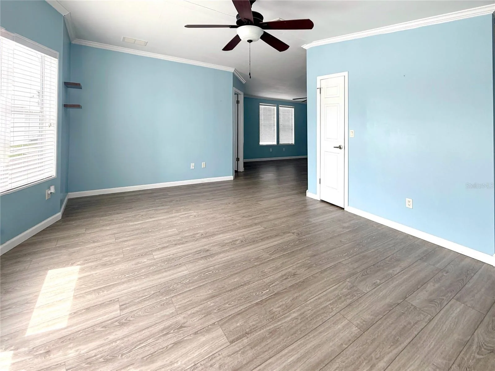 115 E SAINT ANNES CIR, photo 11