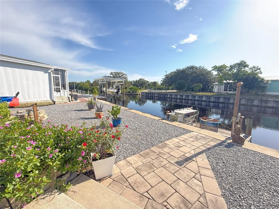 115 E SAINT ANNES CIR, photo 22